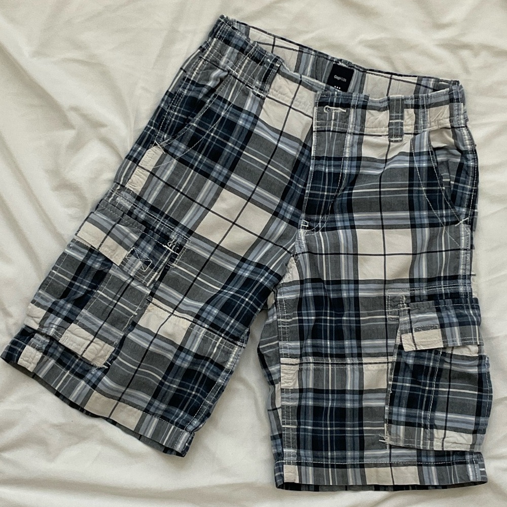 GAP Men's Blue and White Plaid Cargo Shorts